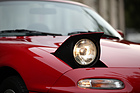Mazda MX-5 (1991) - die Scheinwerfer klappen elektrisch aus