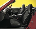 Bild: Mazda MX-5 Mk II (1998) - sportliche Sitze in ähnlicher Form wie beim Vorgänger