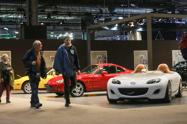 Mazda MX-5 Superlight (2009) – NC-Variante als Prototyp (Design Peter Birtwhistle) auf dem Mazda-MX-5-Stand – Rétromobile Paris 2025