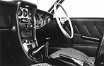 Mazda R 100 Coupé (1968) - sportliches Cockpit