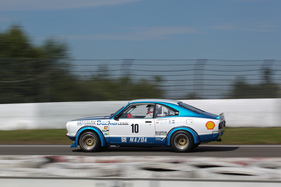 Mazda RX-3 (1980) - Tourenwagen-Revival für DTM- und STW-Fahrzeuge am AvD OGP 2016 (1980)