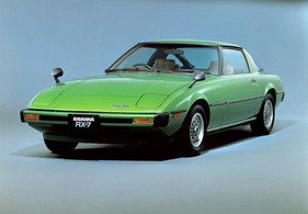 Mazda RX 7 (1978) - offizielles Pressebild bei der Lancierung, in manchen Märkten hiess der Wagen Savanna