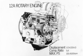 Mazda RX 7 (1979) - Durchsichtszeichnung offenbart die Konstruktionsweise des Wankelmotors