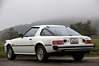 Mazda RX-7 (1979) - das Heck wirkt luftig