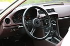 Mazda RX-7 (1979) - der Arbeitsplatz ist sportlich aufgeräumt