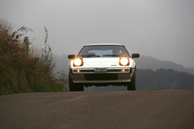 Mazda RX-7 (1979) - leichtfüssig mit nur knapp über 1'000 kg