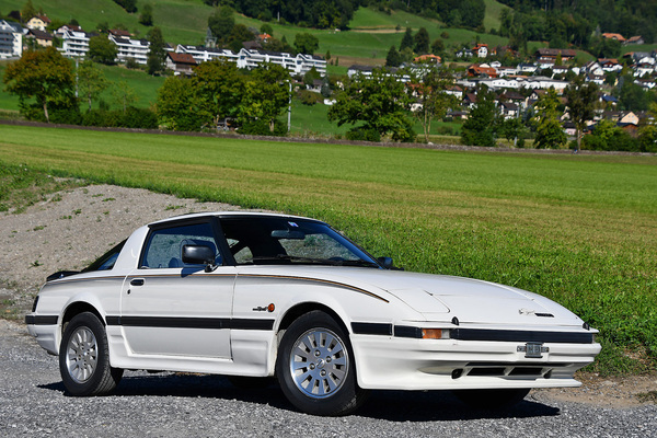 Bild: Mazda RX-7 Marc Surer Carstyle (1985) - als Lot 128 an der Versteigerung der Oldtimer Galerie Toffen am 15. Oktober 2022
