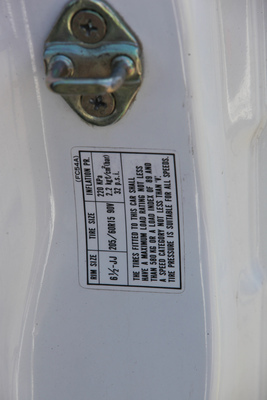 Mazda RX-7 Turbo II Convertible (1990) - Reifenhinweis (1990)