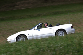 Mazda RX-7 Turbo II Convertible (1990) - der Wankelmotor ist immer gut hörbar