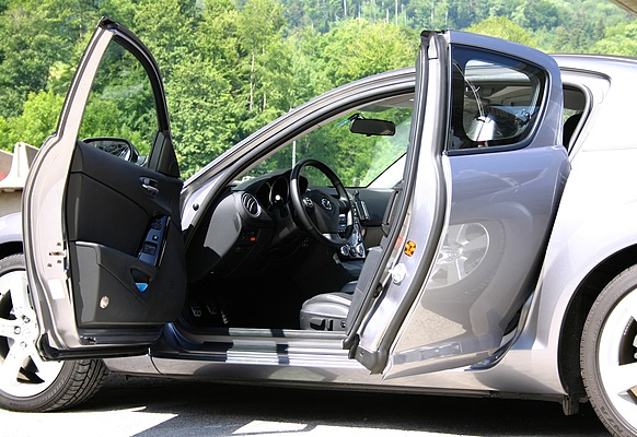 Mazda RX 8 (2003) - sportliches Interieur