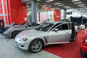 Mazda RX-8 (2005) - 88'000 km hat der 230 PS starke Zweischeiben-Wankel schon abgespuhlt, in Bologna vermutlich der einzige RX-8 - 42. Auto e Moto d'Epoca 2025 (2005)