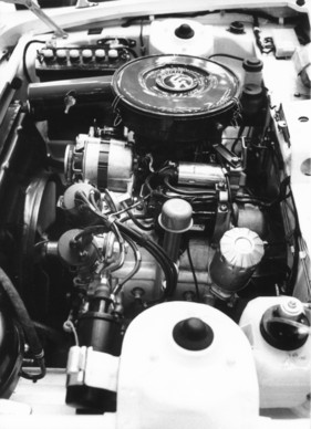 Mazda RX 85 (1968) - Zweischeibenwankelmotor