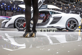 McLaren 675 LT - sicherlich mit tollem Fahrwerk - auf dem Genfer Automobilsalon 2015