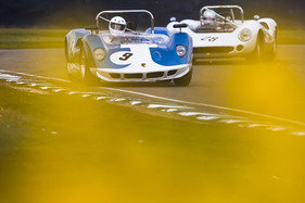 McLaren-Chevrolet M1A (1964) - Harms Winter im Rennen um die Bruce McLaren Trophy