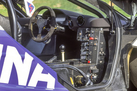 McLaren F1 GTR (1996) - Leichtbau und Funktionalität