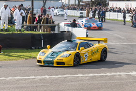 McLaren F1 GTR Harrods Le Mans (1995) - Derek Bell fuhr den Harrods McLaren F1 GTR, welcher 1995 in Le Mans zum Einsatz kam (McLaren F1 GTR Jubiläumsgruppe zu Ehren des Siegs in Le Mans vor 20 Jahren) McLaren F1 GTR Harrods Le Mans (1995) - Derek Bell fuhr den Harrods McLaren F1 GTR, welcher 1995 in Le Mans zum Einsatz kam (McLaren F1 GTR Jubiläumsgruppe zu Ehren des Siegs in Le Mans vor 20 Jahren)