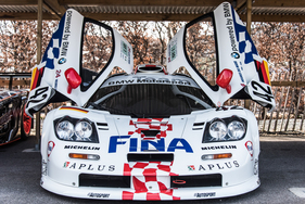 Image for article Picture gallery Anniversary group of the McLaren F1 GTR on the occasion of the Le Mans 1995 victory at the 73rd Members Meeting in Goodwood 2015