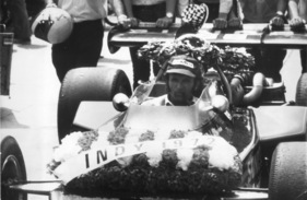 McLaren M16 Offenhauser (1972) - Mark Donohue, Sieger Indianapolis 1972