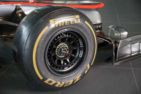 McLaren MP4-27 (2012)