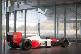 McLaren MP4-4 (1988)
