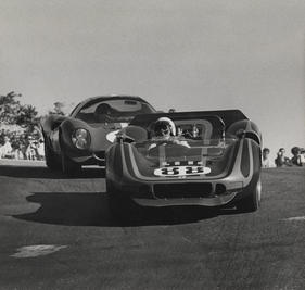 Mclaren-Chevrolet M1B Group 7 sports-racing roadster (1966) - als Lot 262 angeboten an der Bonhams Versteigerung am Goodwood Festival of Speed am 24. Juni 2016 Mclaren-Chevrolet M1B Group 7 sports-racing roadster (1966) - als Lot 262 angeboten an der Bonhams Versteigerung am Goodwood Festival of Speed am 24. Juni 2016