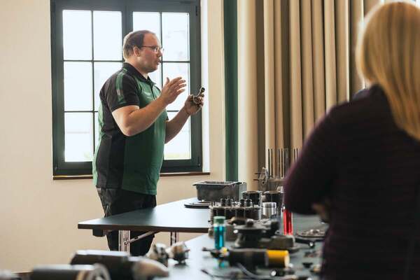 "Meet Emil" – Youngtimer treffen Oldtimer