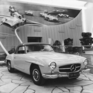 Bild: Mercedes 190 SL (1955) - Internationale Automobilausstellung (IAA) in Frankfurt 1955 - Abnehmbares Coupédach beim 190 SL