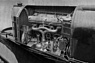 Mercedes 2-Liter-Targa-Florio-Rennwagen (1924) - Kompressor (Roots-Gebläse) zwischen Kühler und Motor (© Mercedes-Benz AG, 1923) Mercedes 2-Liter-Targa-Florio-Rennwagen (1924) - Kompressor (Roots-Gebläse) zwischen Kühler und Motor (© Mercedes-Benz AG, 1923)