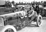 Mercedes 2-Liter-Targa-Florio-Rennwagen (1924) - Lautenschlager und sein Beifahrer mit der Startnummer 32 (© Mercedes-Benz AG, 1924) Mercedes 2-Liter-Targa-Florio-Rennwagen (1924) - Lautenschlager und sein Beifahrer mit der Startnummer 32 (© Mercedes-Benz AG, 1924)