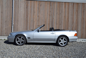 Mercedes 500 SL (1992) - offered at the auction of the Oldtimer Gallery on April 23, 2016 in Toffen