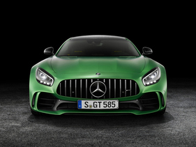 Mercedes-AMG GT-R (2016) - front view