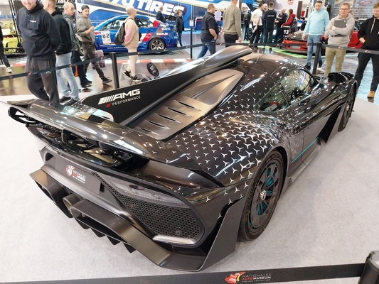 Mercedes-AMG One (2024) – aus dem "Nationalen Automuseum The Loh Collection" auf dem Stand der "Mercedes-Fan World" – Essen Motor Show 2024