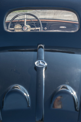 Mercedes-Benz 130 (1935) - die Instrumente sind nicht genau vor dem Lenkrad zentriert