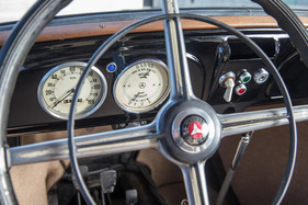 Mercedes-Benz 130 (1935) - übersichtliche Instrumentierung