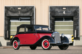 Mercedes-Benz 170 DA OTP (1951) - als Lot 22 an der Artcurial Mercedes-Versteigerung in Paris am 15. Oktober 2017