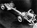 Mercedes-Benz 170 H (1936) - Fahrgestell des Heckmotorwagens, der Motor liegt deutlich hinter der Hinterachse