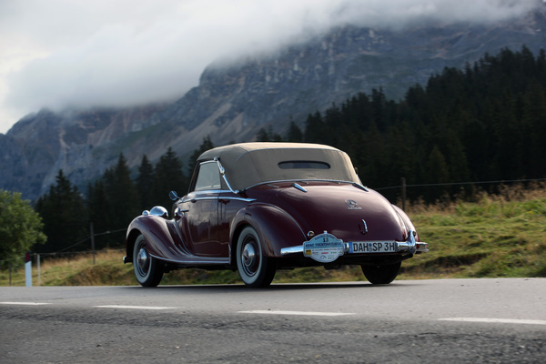 Bild Mercedes Benz 170 S Cabriolet (1950) - ADAC Trentino Classic 2013 - Oldtimer-Wanderung um den Sonax-Pokal