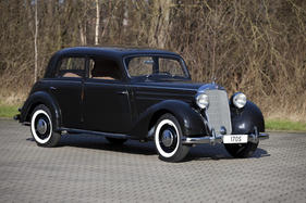 Mercedes-Benz 170 S Saloon (1951) - als Lot 133 angeboten an der Bonhams Mercedes-Benz-Versteigerung in Stuttgart am 19. März 2016 (1951)