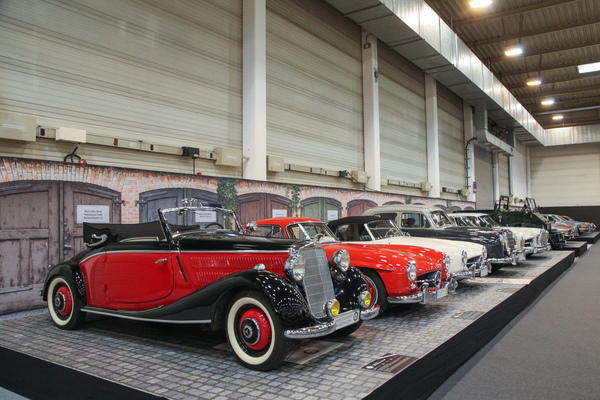 Mercedes-Benz 170 V Cabriolet A (W136) (1937) - zusammen mit anderen Mercedes-Benz-Klassikern in Reih' und Glied - Techno Classica Essen 2022