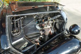 Mercedes-Benz 170 Va (1950) - Benzintank liegt direkt hinter dem Motor