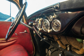 Mercedes-Benz 170 Va (1950) - der Schalthebel liegt vergleichsweise nahe am Lenkrad