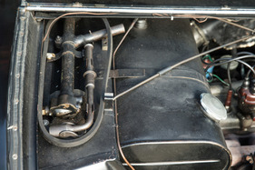 Mercedes-Benz 170 Va (1950) - hinter dem Tank ist noch das Werkzeug untergebracht