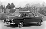 Mercedes Benz 190 (1956) - die rundliche Form wirkt heute sehr aufrecht