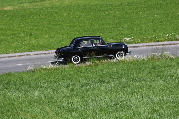 Mercedes-Benz 190 (1958) - auf der samstäglichen Rundfahrt - Oldtimer in Obwalden (O-iO) 2019
