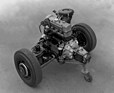 Bild: Mercedes-Benz 190 (1961) - Motor M121 mit Fahrschemel