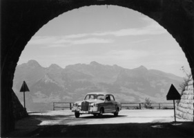 Mercedes Benz 190 D (1958) - gute Bescheunigung und Steigfähigkeit machen den Diesel zu einem angenehmen Begleiter, sagte die Werbung damals