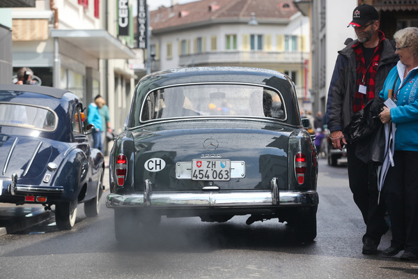 Mercedes-Benz 190 D (1959) - ... und wo Diesel draufsteht, ist auch Diesel drin - wie man sieht - O-iO 2016