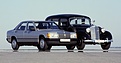 Mercedes-Benz 190 D (1984) - der Diesel-Baby-Benz zusammen mit dem 260 D von früher (© Daimler AG, 1984) Mercedes-Benz 190 D (1984) - der Diesel-Baby-Benz zusammen mit dem 260 D von früher (© Daimler AG, 1984)
