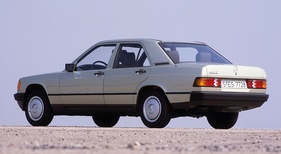 Mercedes-Benz 190 E (1982) - Heckansicht des Baby-Benz (1982)