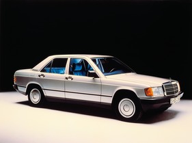 Mercedes Benz 190 E (1982) - das schlichte Design mit dem markanten Heckabschluss wirkt auch heute noch frisch und modern
